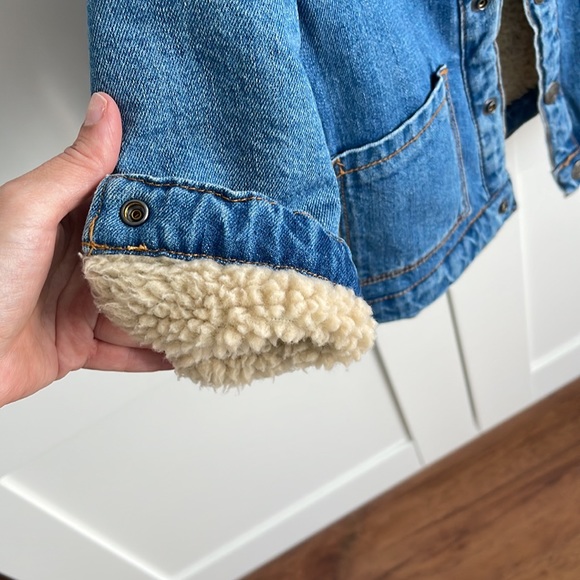 Jean jacket - Picture 2 of 4